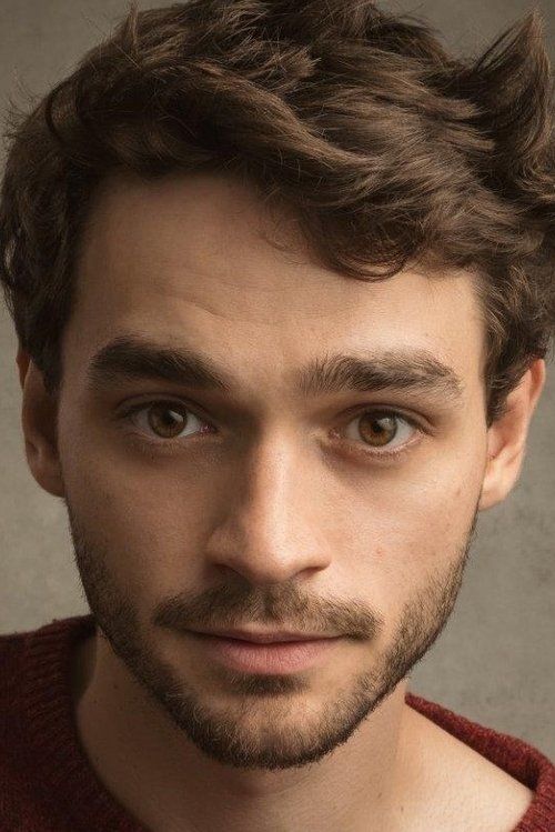 Angus Yellowlees as Simon