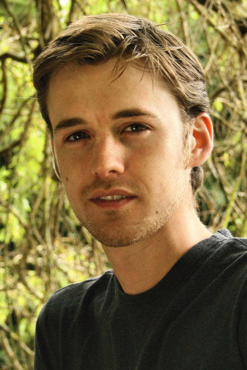 Leigh Alderson as Eric