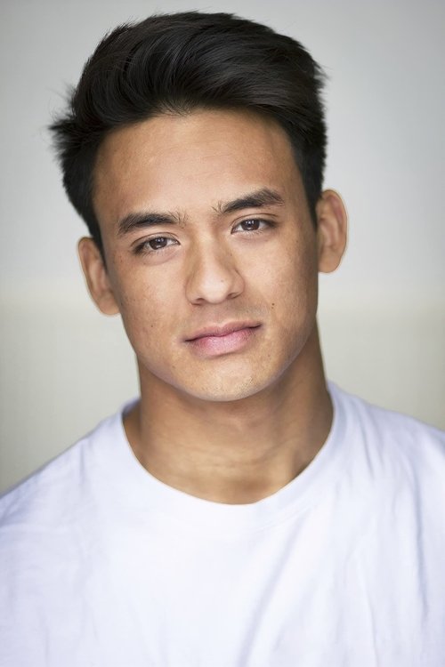 Liam Lau Fernandez as Sean MacKillick