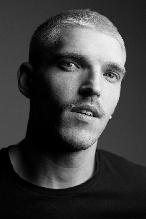 Martin Nick Alexandersson as Ivan