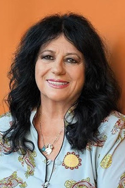 Anna Vagena as Isavella