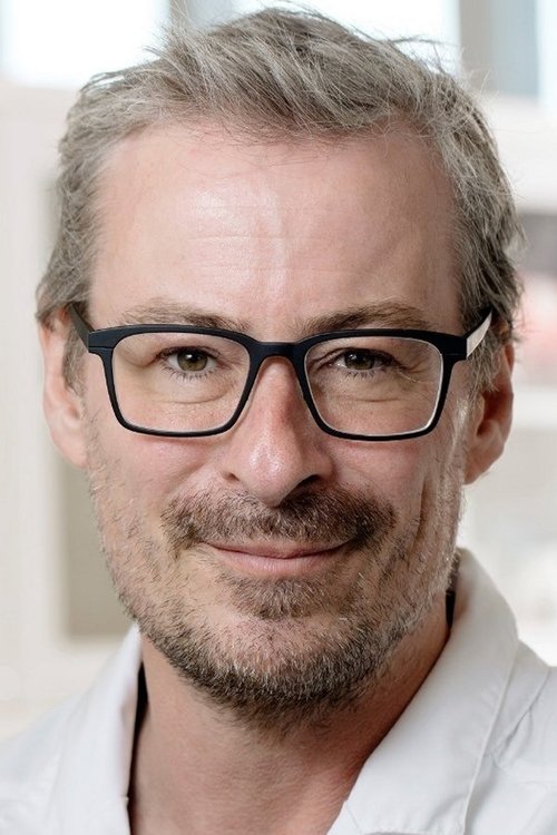 Eske Willerslev as Self – Biologist