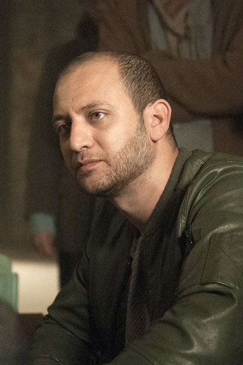 Doraid Liddawi as Syrian Soldier