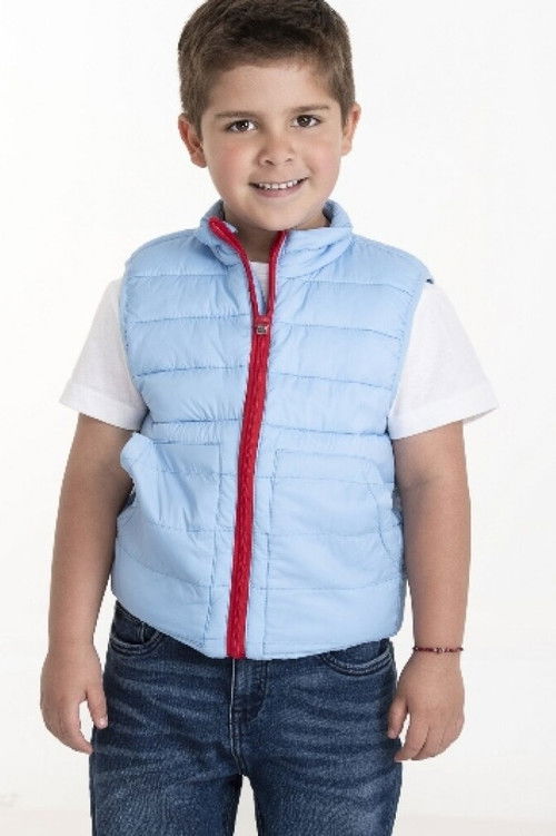 Leonardo Herrera as Niño #3