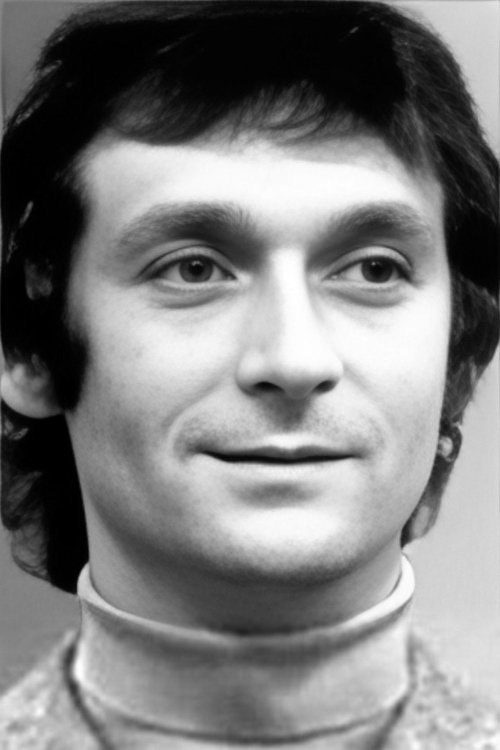 Michel Derain as John Blyton