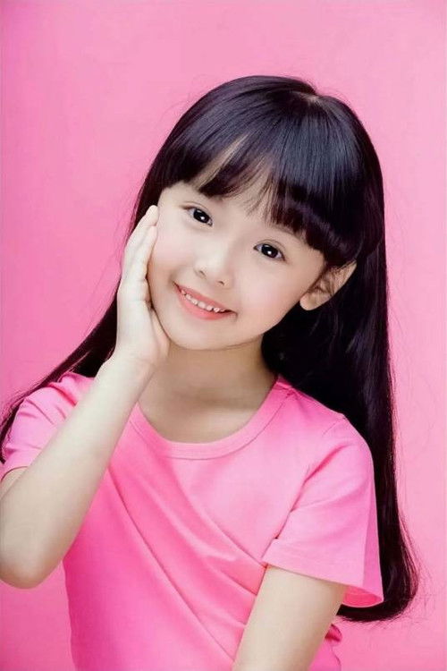 Qiantong Zhang as 朵朵