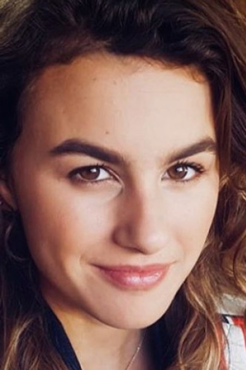 May Hollerman as Elvy