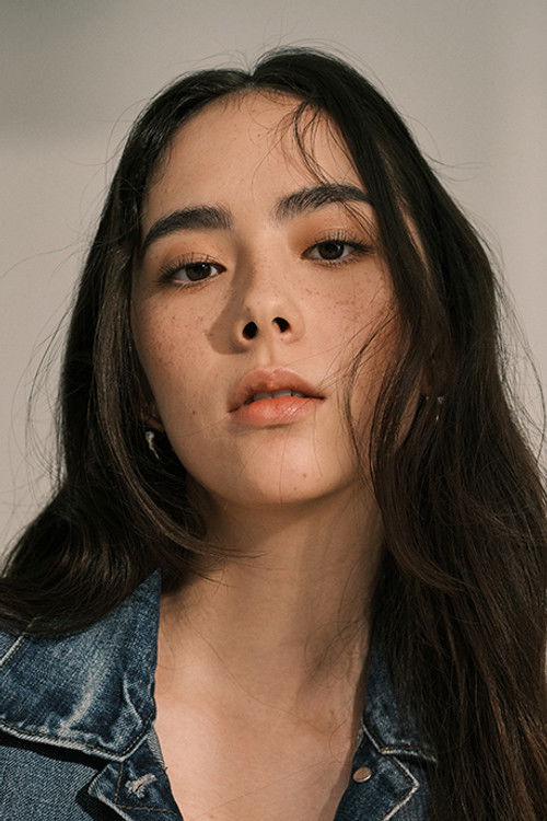 Charlize Lamb as Moon