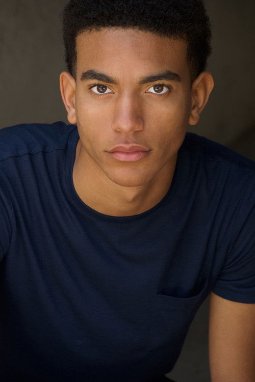 Jordan Austin Smith as Jason Irvine