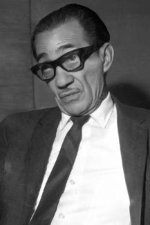 Leopoldo Fernández as Pototo