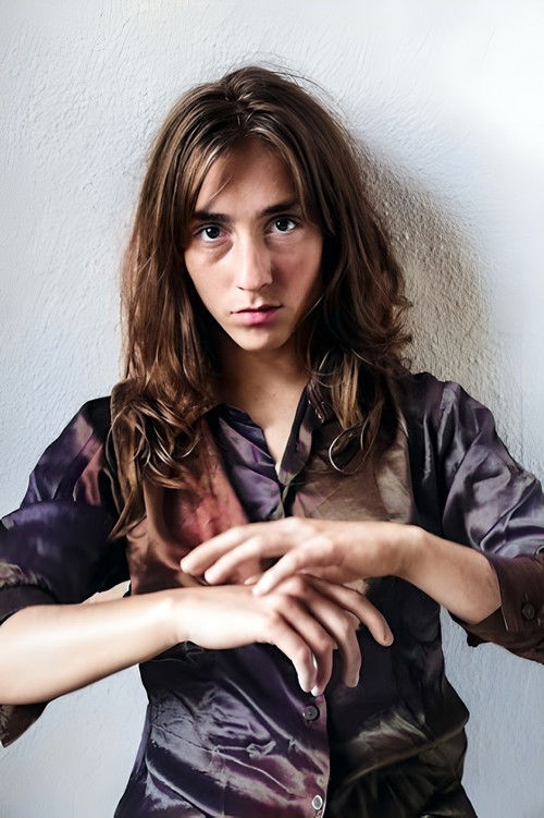 Melody Van Gompel as Una