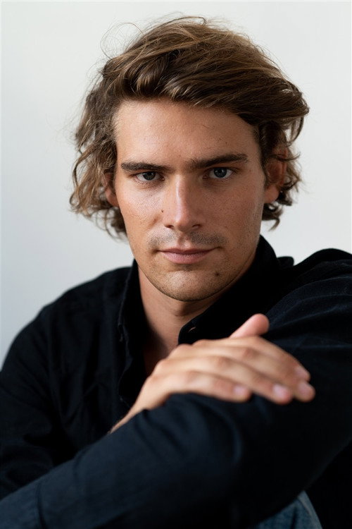 Guillaume de Saint Sernin as Self - Comedian