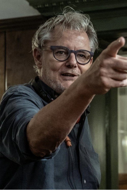 Mike van Diem as Mike van Diem