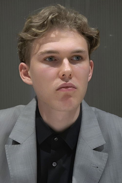 Loïs Joly as Le président