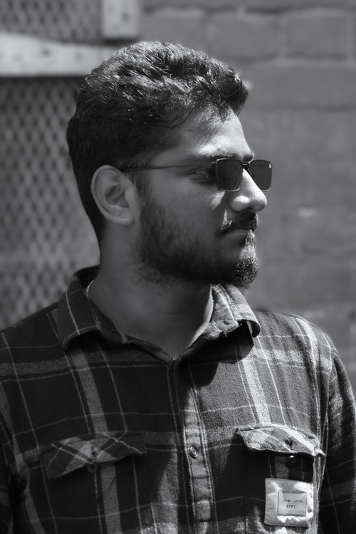 Lingeshwer S as Voice of RJ