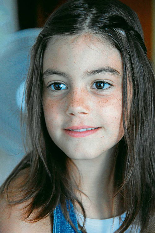 Mágica Pérez as Julia