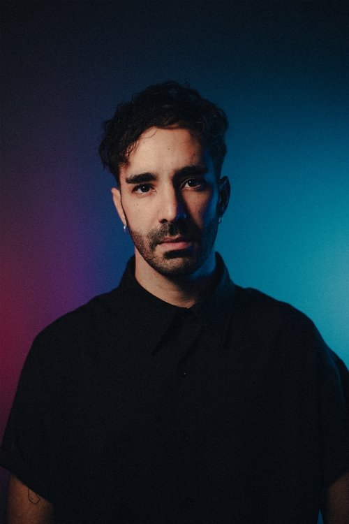 Gabriel Motta as César