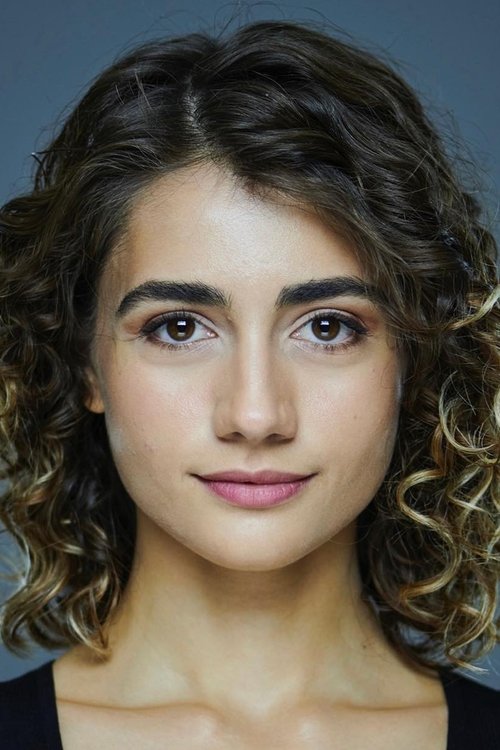 Hazal Akkın as Hale