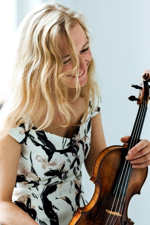Marieke De Bruijn as Violin