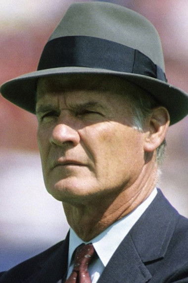 Tom Landry as Self