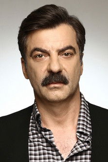 Stathis Mantzoros as Αντώνης