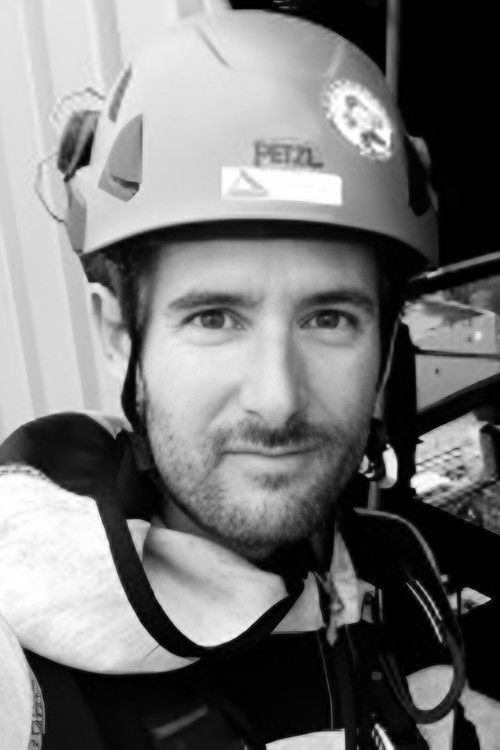 Youri Picart as Self / Narrator