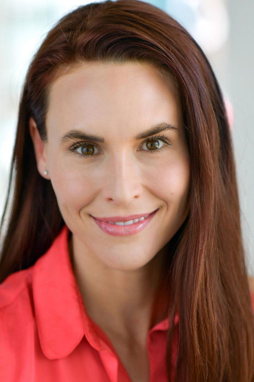 Alicia Wolf as Business woman