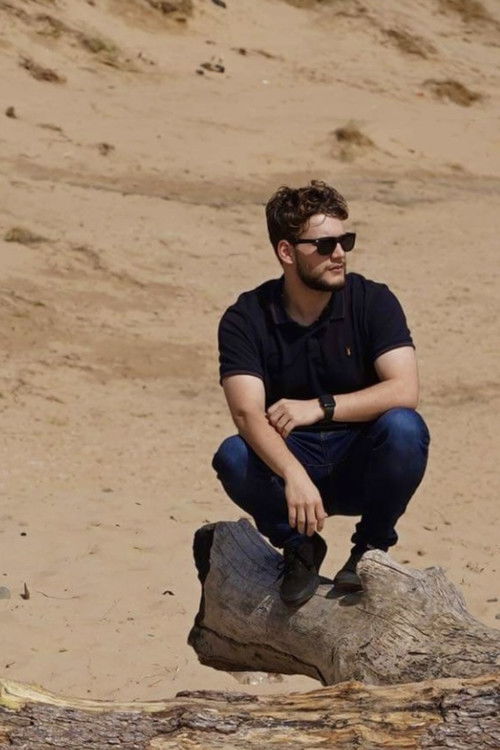 Mikey Richards as Himself