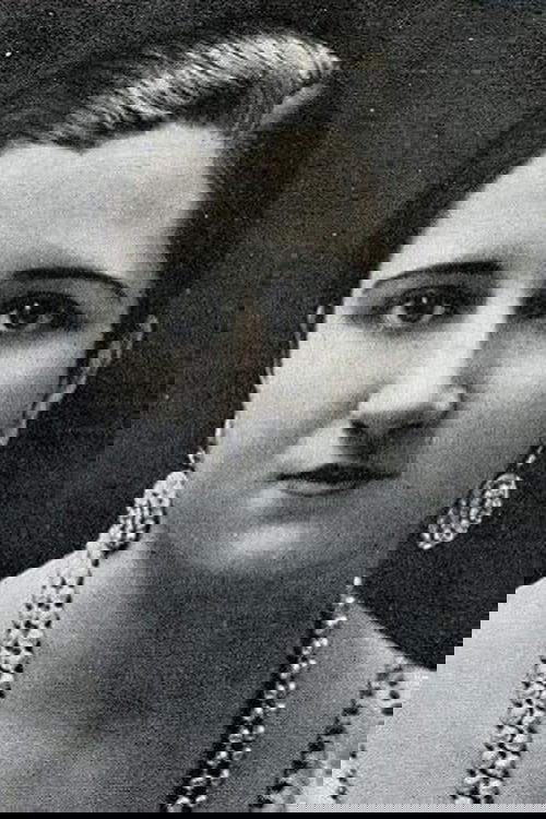 Carola Fernán Gómez as madre de José