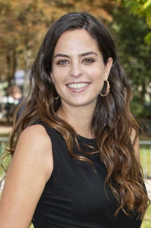 Anouchka Delon as Narrator (voice)