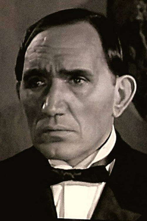 Frank De Kova as Padre