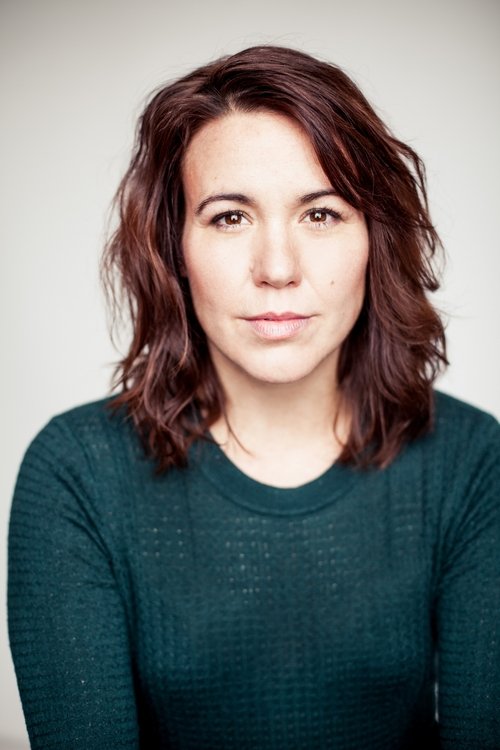 Pascale Montreuil as Narratrice commentaire