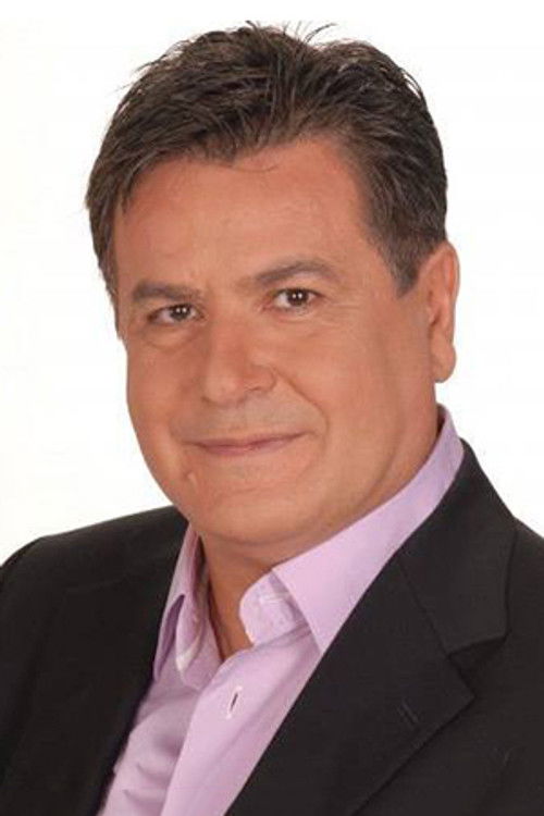 Giannis Kapetanios as Aristidis