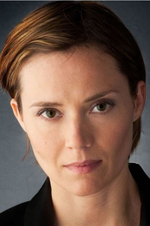 Aurélie Meriel as Isabelle's Friend