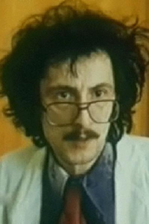 Petr Kozyulin as Petya Kozulman, engineer