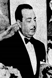 Oscar Soares as Oscar