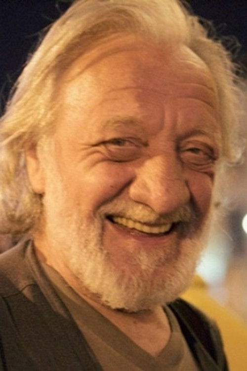 Valeriy Salomakhin as Зуй