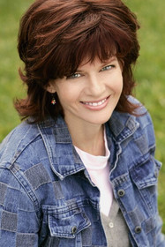 Laura Summer as Jane