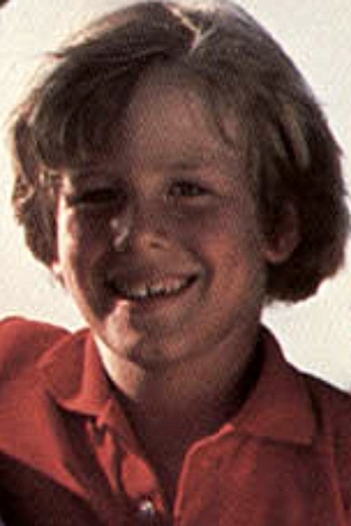 Matthew Meece as Bobby Macon