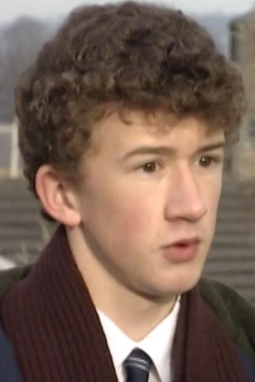 Gary Halliday as Steve Walker