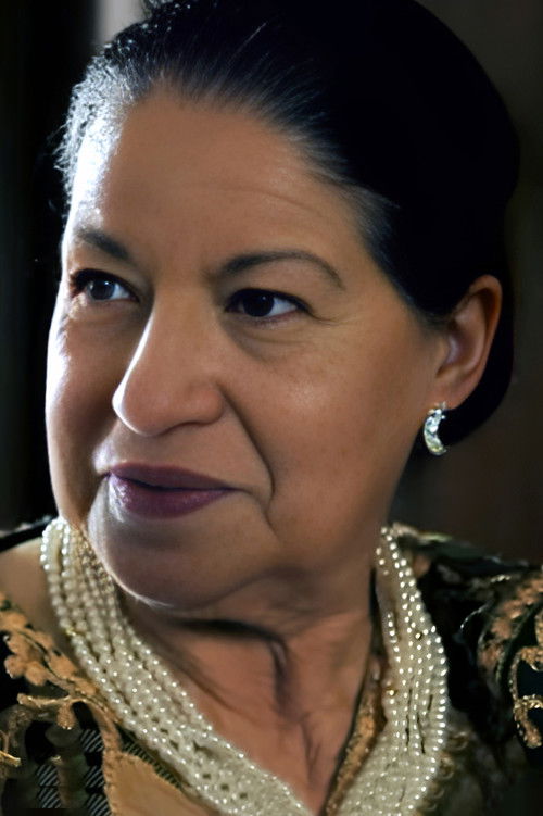 Farida Saboundji as Hamid's sister