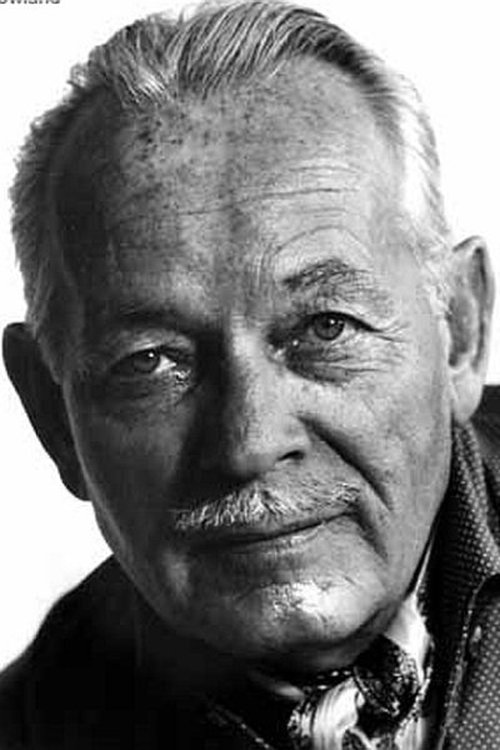 Steve Carruthers as Fashion Show Spectator (uncredited)