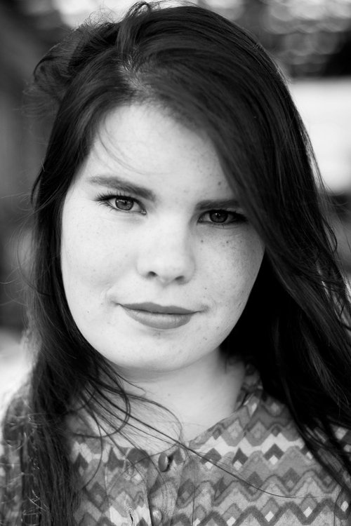 Emma Levie as Claude