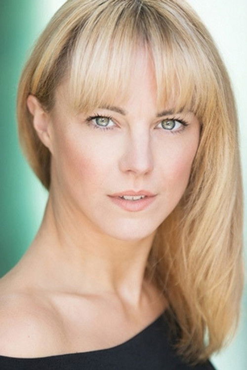 Leanne Garretty as Sara