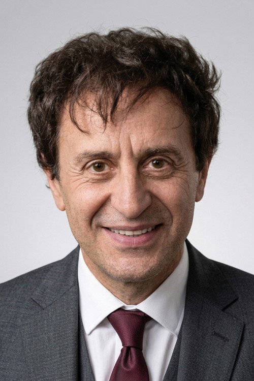 Ayberk Çölok as The bird fancier