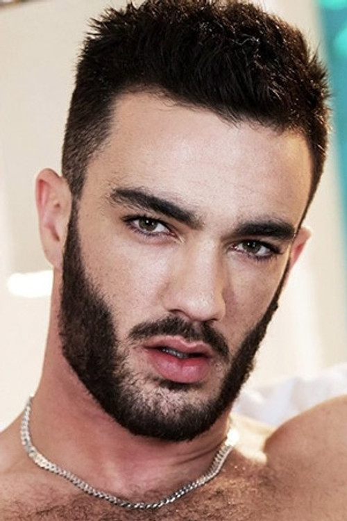 Alejandro Alvarez as