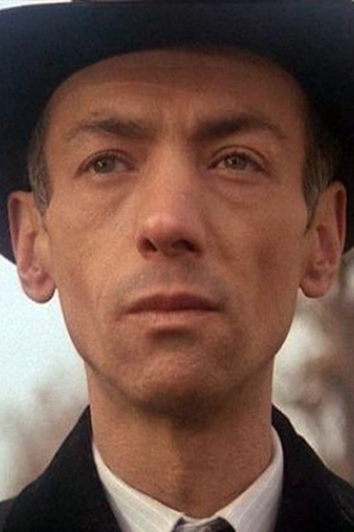 Raoul Guylad as Le courtier