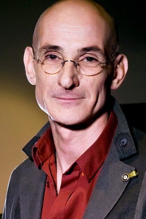 Vincent Violette as Papa Mandarine (voice)