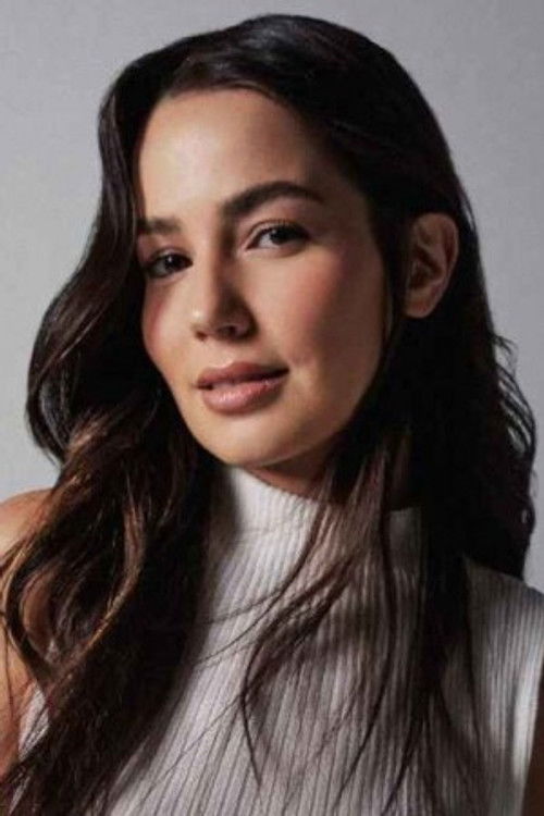 Fernanda Marques as Cecília Assunção