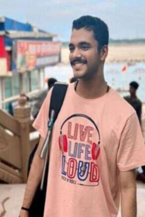 Vinayak Singh Oberoi as 